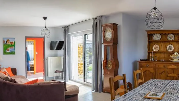 Paisible Maison Entiere 140m2 Avec Veranda Vue Sur La Campagne Renwez